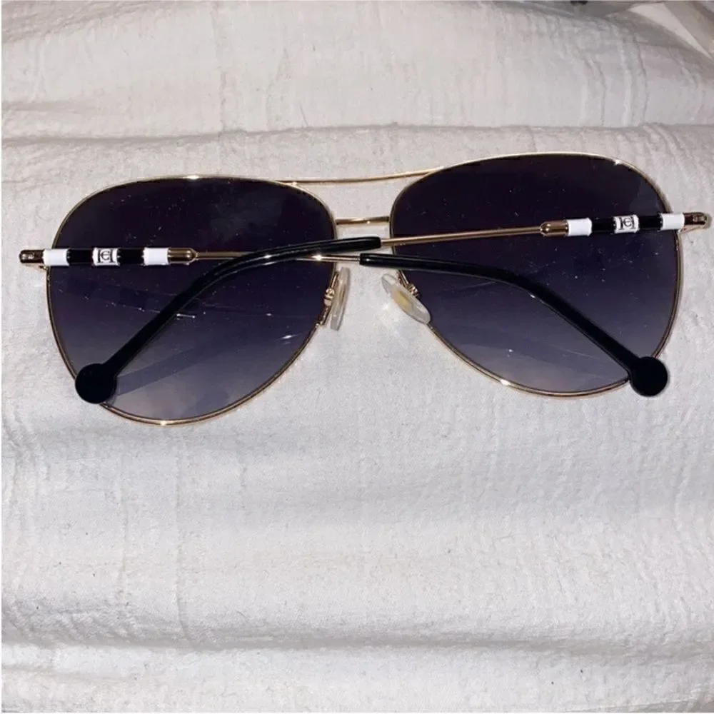 Carolina Herrera NWOT Aviator Sunglasses 64MM Good Frames